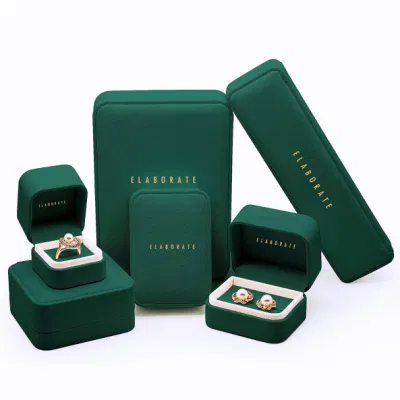 Caja determinada del regalo de empaquetado de la joyería del cuero de la PU envuelta en plástico del estilo caliente